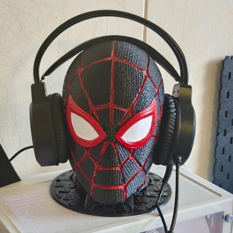 Gaming Accessories Gifts For Men - Supporto per Cuffie e Cappello 2